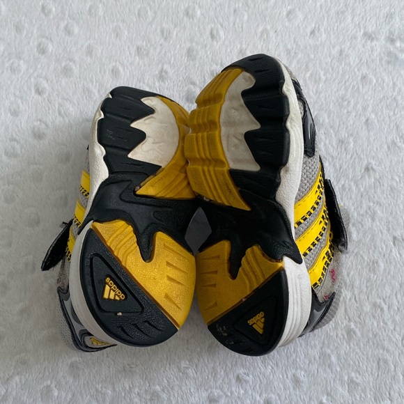 Adidas Toddler Shoes (size 5) - Picture 2 of 5